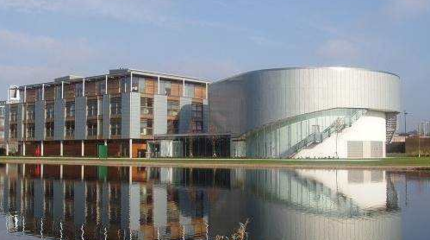 留学英国通信工程 抢占5G时代的技术制高点