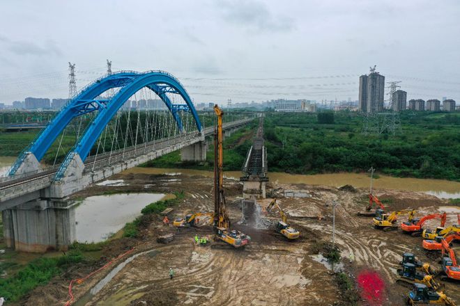 引江济淮工程新篇章 最后一处铁路改建工程开工，网络工程同步推进